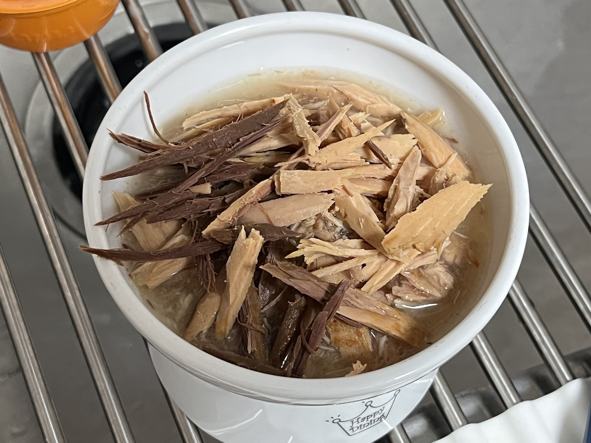 一番好きなおやつシーバに焼きかつおをほぐしてトッピング カロリーマシマシ